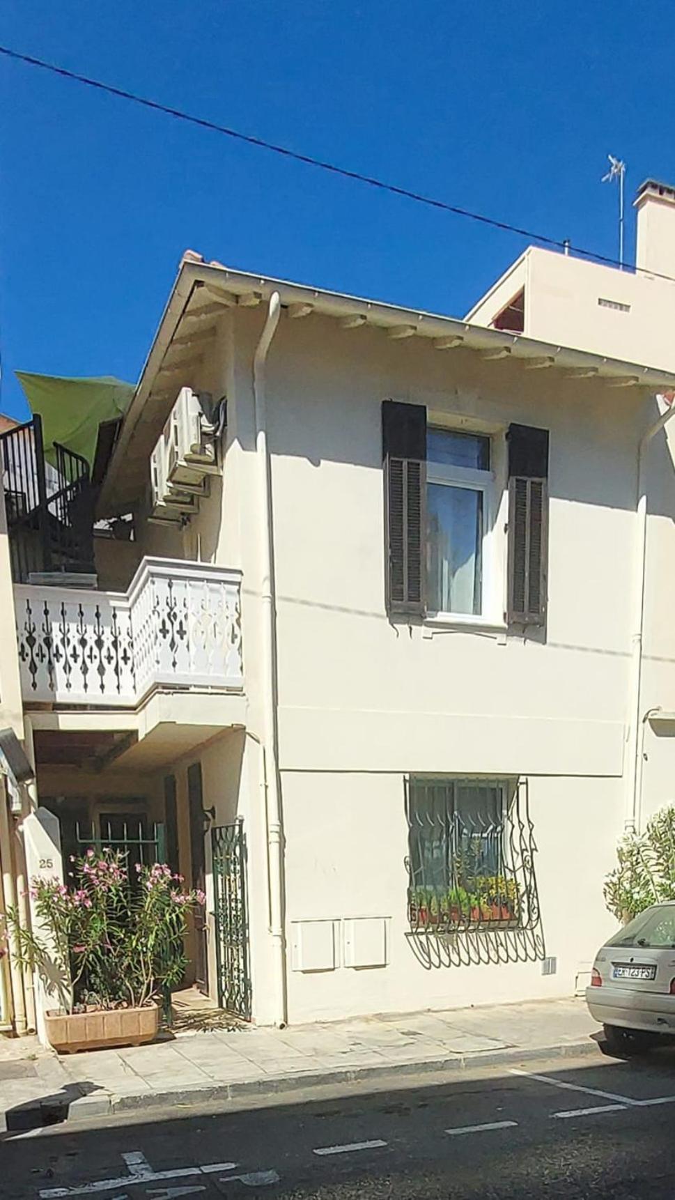 Hostel Crew Key West Antibes Exterior foto